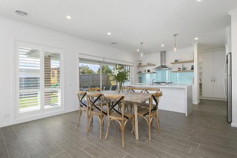 Tidal Changes - Rejuvenate Stays - Brisbane Tourism 1