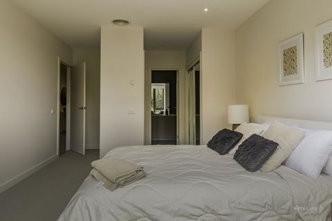 1 Pebble Place - Tourism Brisbane 10