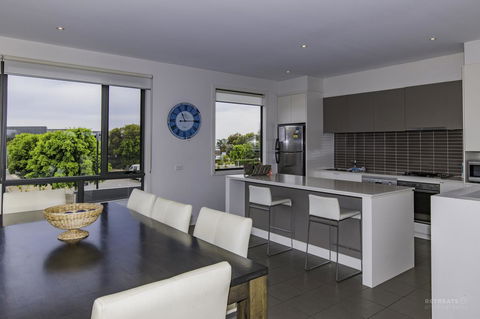 1 Pebble Place - Tourism Brisbane 0