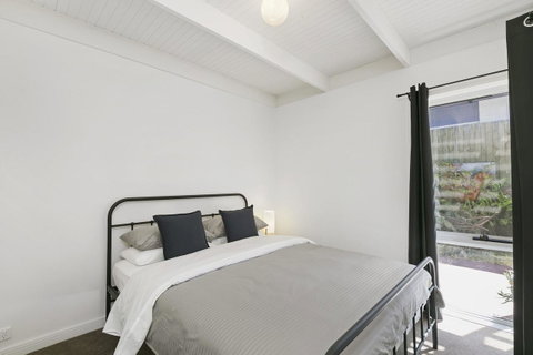 Mysa Anglesea Sleeps 7 WiFi SmartTV Cafes Shops - Brisbane Tourism 8