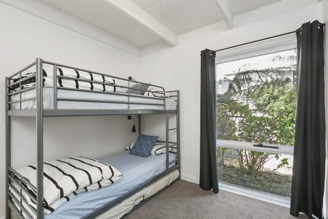Mysa Anglesea Sleeps 7 WiFi SmartTV Cafes Shops - Brisbane Tourism 10