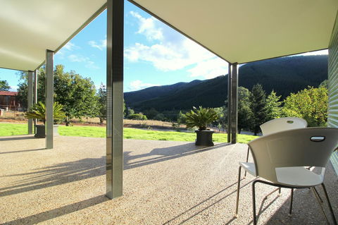 3 Bells Alpine Cottage - Brisbane Tourism 17