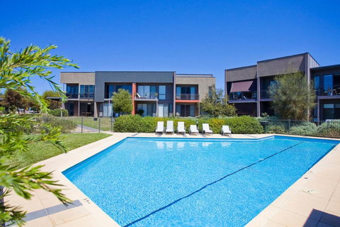 Torquay Golf Retreats - Pool, Beach, Tennis, Golf - Brisbane Tourism 2