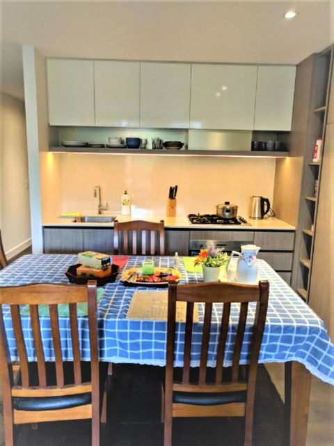 Camberwell Burke Road Apartment - Tourism Brisbane 0