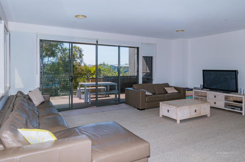 1 Sunset Place - Tourism Brisbane 3