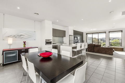 Twenty Five Coast - Tourism Brisbane 0