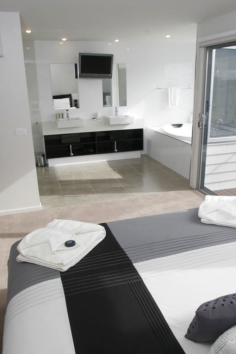 104 On Merri Apartments - Tourism Brisbane 5