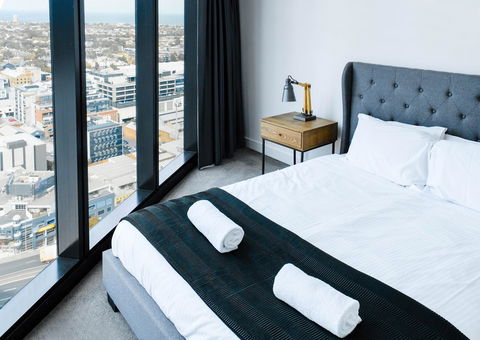 Deluxe Sea Views Apartment - Tourism Brisbane 12