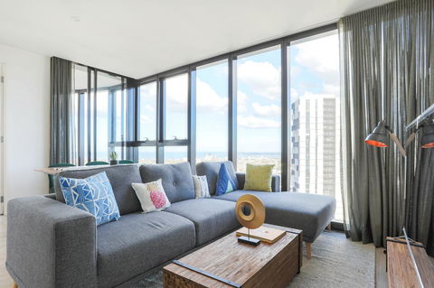 Deluxe Sea Views Apartment - Tourism Brisbane 2