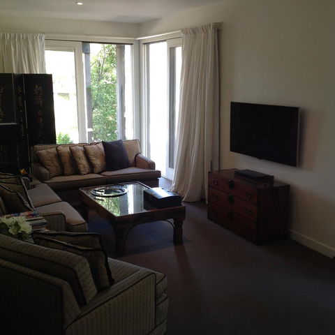 Lorne Holiday House - Tourism Brisbane 11