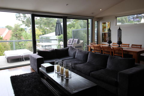 Lorne Holiday House - Tourism Brisbane 1