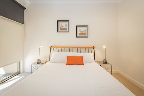 Stylish 3 Bedroom Townhouse - Free Parking - Tourism Brisbane 6