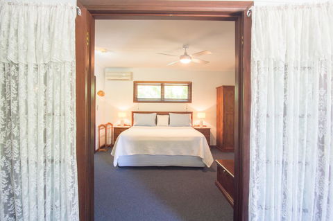 Debbie\'s Place - Tourism Brisbane 40