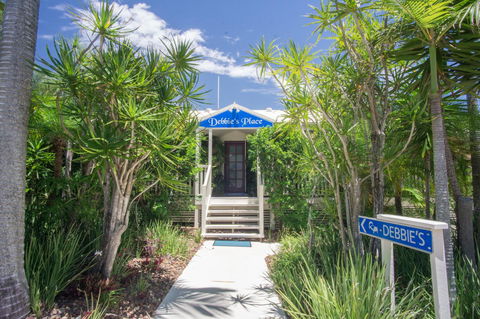 Debbie\'s Place - Tourism Brisbane 0
