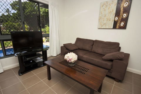 Woodville Beach Townhouse 6 - Tourism Brisbane 11
