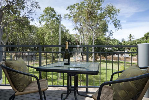 Woodville Beach Townhouse 6 - Tourism Brisbane 10