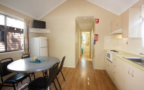 Captain Cook Holiday Village 1770 - Tourism Brisbane 15