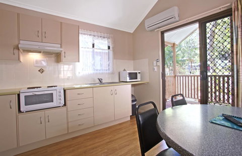 Captain Cook Holiday Village 1770 - Tourism Brisbane 17