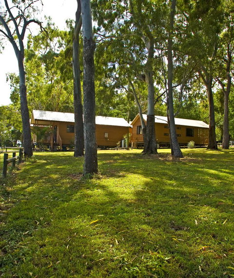 Captain Cook Holiday Village 1770 - Tourism Brisbane 6