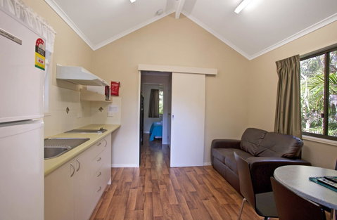Captain Cook Holiday Village 1770 - Tourism Brisbane 20