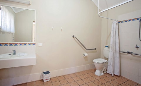 Captain Cook Holiday Village 1770 - Tourism Brisbane 28