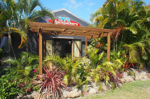 Backpackers At 1770 - Tourism Brisbane 12