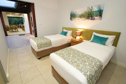Sandcastles 1770 Motel & Resort - Tourism Brisbane 12
