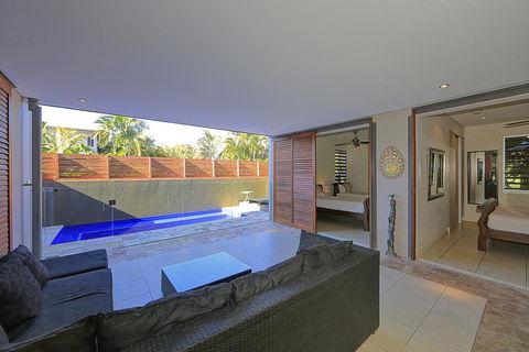 Sandcastles 1770 Motel & Resort - Tourism Brisbane 13