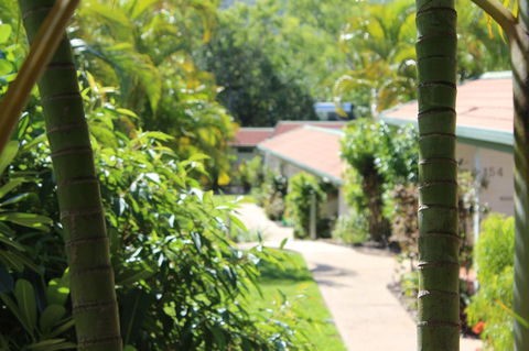 Amaroo On Mandalay, Magnetic Island - Brisbane Tourism 24