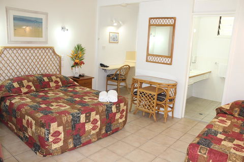 Amaroo On Mandalay, Magnetic Island - Brisbane Tourism 16