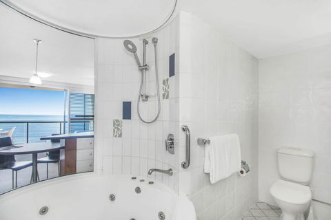 Mantra Mooloolaba Beach - Tourism Brisbane 35