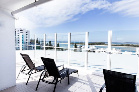 Ocean Views Resort Caloundra - Tourism Brisbane 6