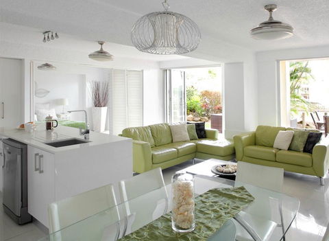 Hotel Laguna - Tourism Brisbane 2