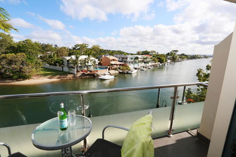 Hotel Laguna - Tourism Brisbane 6