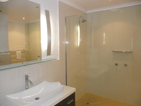 Myuna Holiday Apartments - Brisbane Tourism 42