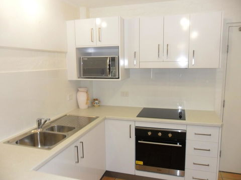 Myuna Holiday Apartments - Brisbane Tourism 18