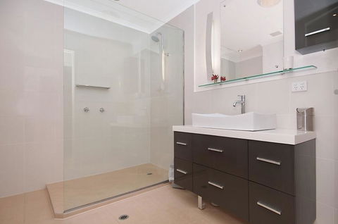Myuna Holiday Apartments - Brisbane Tourism 20