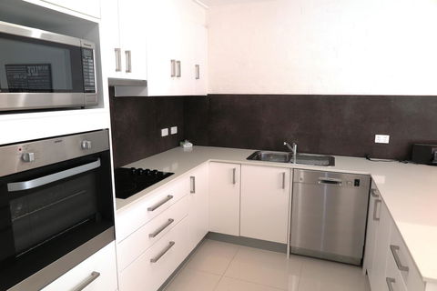 Myuna Holiday Apartments - Brisbane Tourism 7