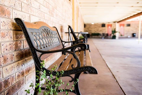 Clermont Country Motor Inn - Tourism Brisbane 5