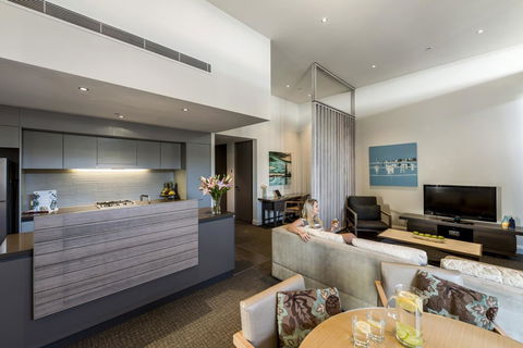 Oaks Redcliffe Mon Komo Suites - Tourism Brisbane 20