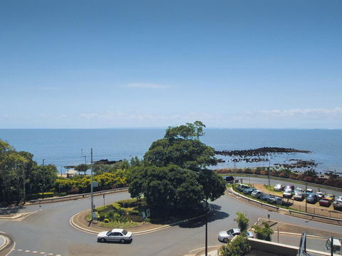 Oaks Redcliffe Mon Komo Suites - Tourism Brisbane 2