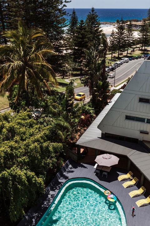 Rainbow Bay Backpackers - Tourism Brisbane 24