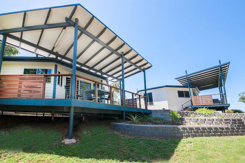 Sunset Cabins 1770 - Tourism Brisbane 0