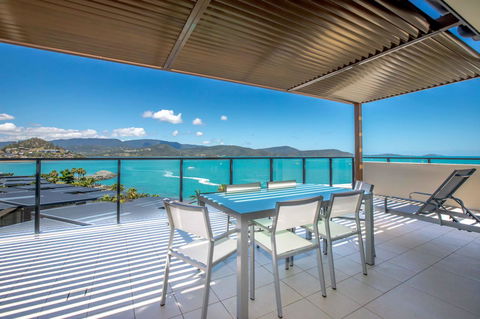 Mirage Whitsundays - Tourism Brisbane 5