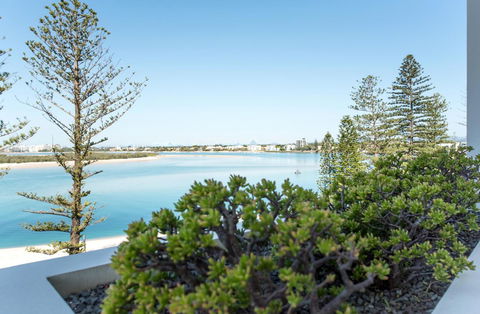 Rumba Beach Resort - Tourism Brisbane 3