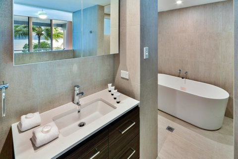 Frangipani 104 - Hamilton Island - Tourism Brisbane 10