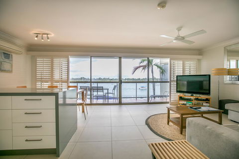 Noosa Shores Resort - Brisbane Tourism 4