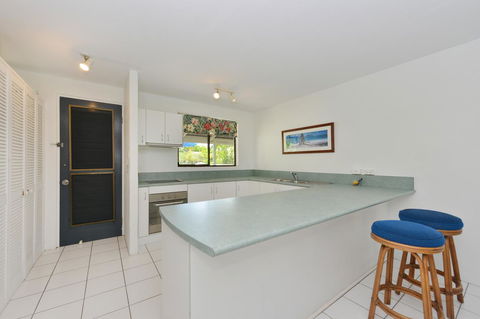 Seascape Holidays At Beachfront Terraces - Tourism Brisbane 15