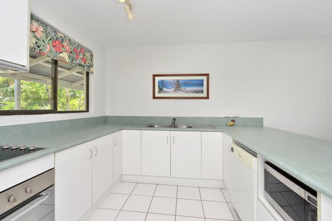 Seascape Holidays At Beachfront Terraces - Tourism Brisbane 14