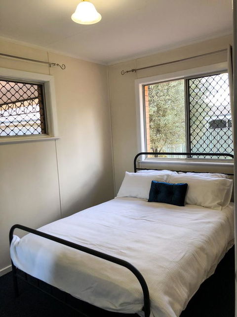Picnic Point Villas - Tourism Brisbane 11